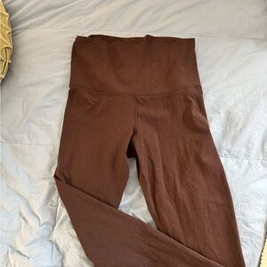 Aritzia TNA butter leggings